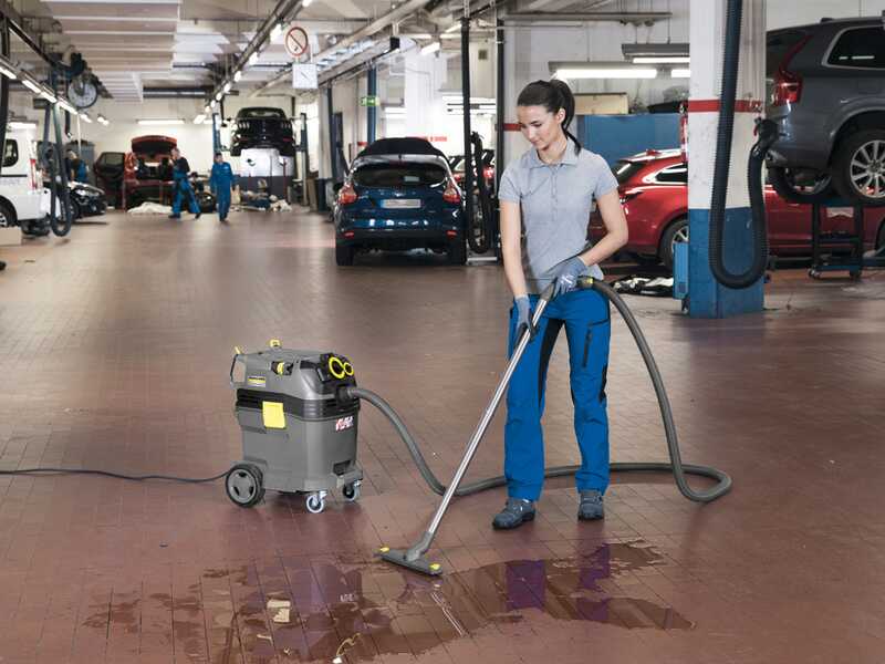 Karcher Pro NT 40/1 Tact Te L - Aspiratore solidi/liquidi - vano raccolta 40 lt - 1380W