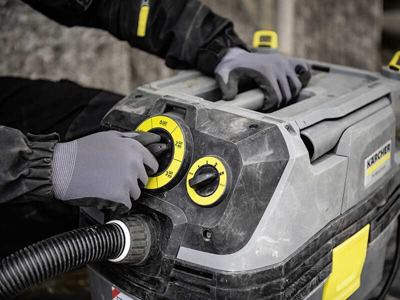 Karcher Pro NT 40/1 Tact Te L - Aspiratore solidi/liquidi - vano raccolta 40 lt - 1380W