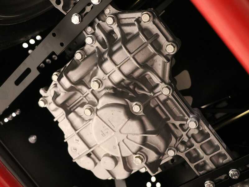 OUTLET - DIFETTI ESTETICI - Snapper RTX122 - Trattorino tagliaerba - Briggs&amp;Stratton 724cc - Cesto di raccolta - Mulching