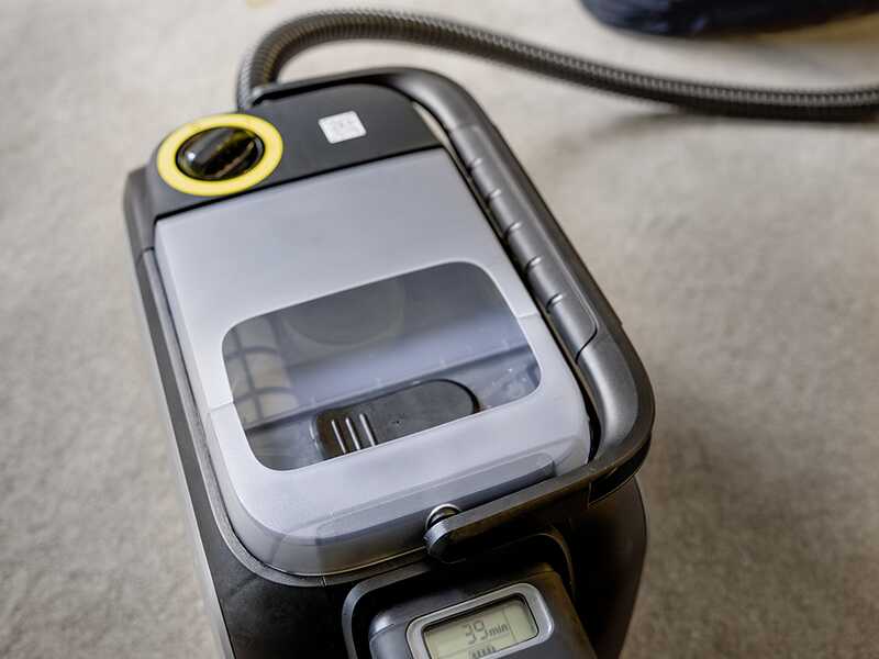 Karcher Pro Puzzi 2/1 Bp - Lavamoquette - Aspiraliquidi portatile - 36V - SENZA BATTERIA E CARICABATTERIA