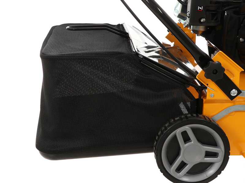 OUTLET - DIFETTI ESTETICI - Stiga SVP 40 G - Arieggiatore professionale a lame mobili - Motore Stiga TM60