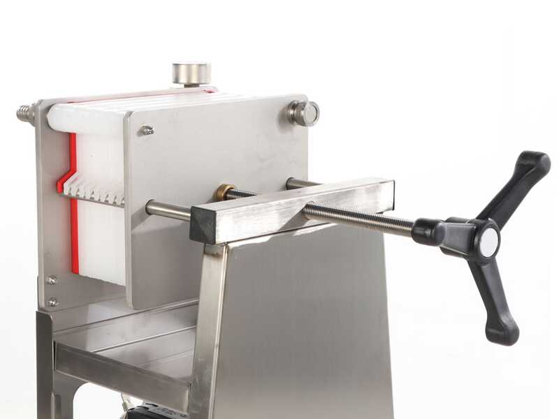 Enotecnica Pillan F10 - Filtro a cartoni per vino carrellato - Telaio INOX e pompa NOVAX