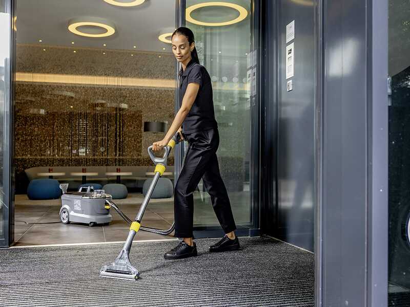 Karcher Pro Puzzi 10/1 Edition - Lavasuperfici tessili - lavamoquette professionale - 1250W