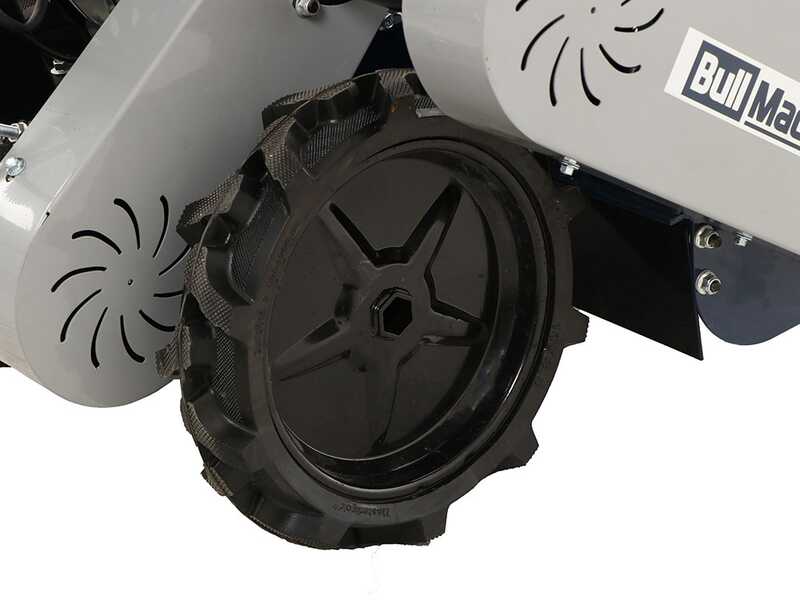 BullMach FALX 600 L - Trinciaerba a martelli - Loncin G200F