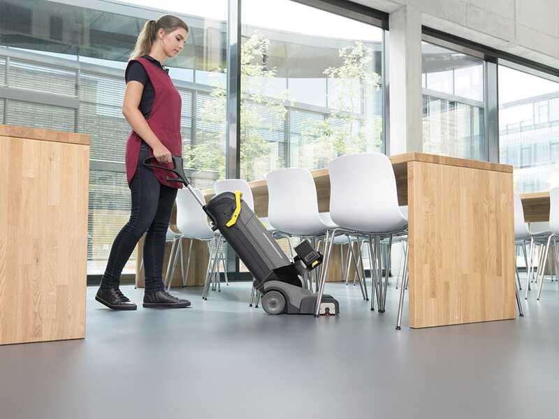 Karcher Pro BR 30/4 C BP Pack - Lavapavimenti 3 in 1: lava, asciuga e aspira