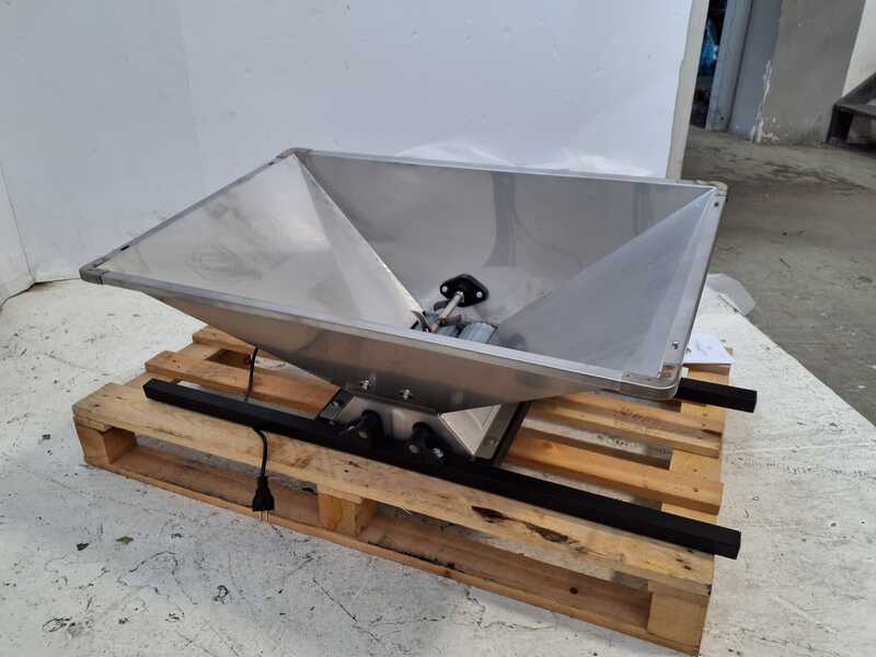 OUTLET - DIFETTI ESTETICI - Grifo PIGMO INOX - Pigiafrutta a barella elettrica - Con protezioni incluse