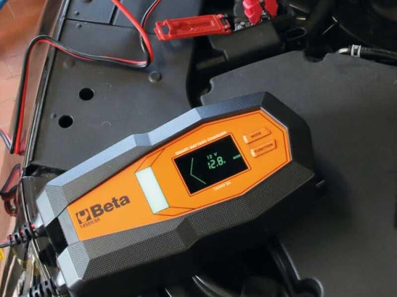 Beta 1498H/8A - Caricabatterie e mantenitore automatico - 12/24V