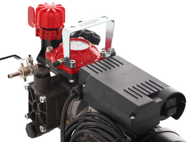 Annovi Reverberi CAR 130/H + AR AR 252 EM - Carrello con cisterna con elettropompa per irrorazione