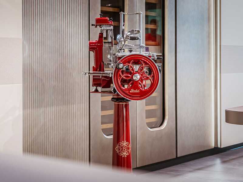 Berkel - Piedistallo rosso per affettatrice volano B2