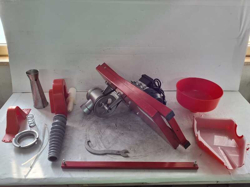 OUTLET - UTILIZZATO PER PROVA - Palumbo Pavi TS PLAST - Passapomodoro con banco - Motore elettrico 335W