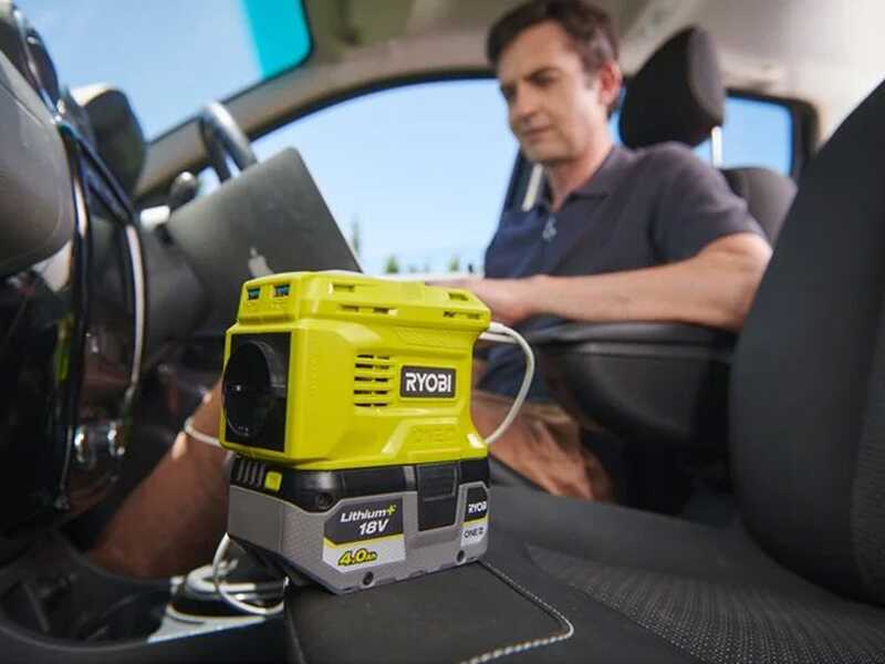 Ryobi RY18BI150B-0 - Inverter 18V 4Ah - Potenza 150 W - Funzione caricabatterie