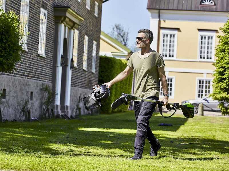 Greenworks GD60PS25 - Potatore su asta di prolunga a batteria 60V - Batteria 4Ah