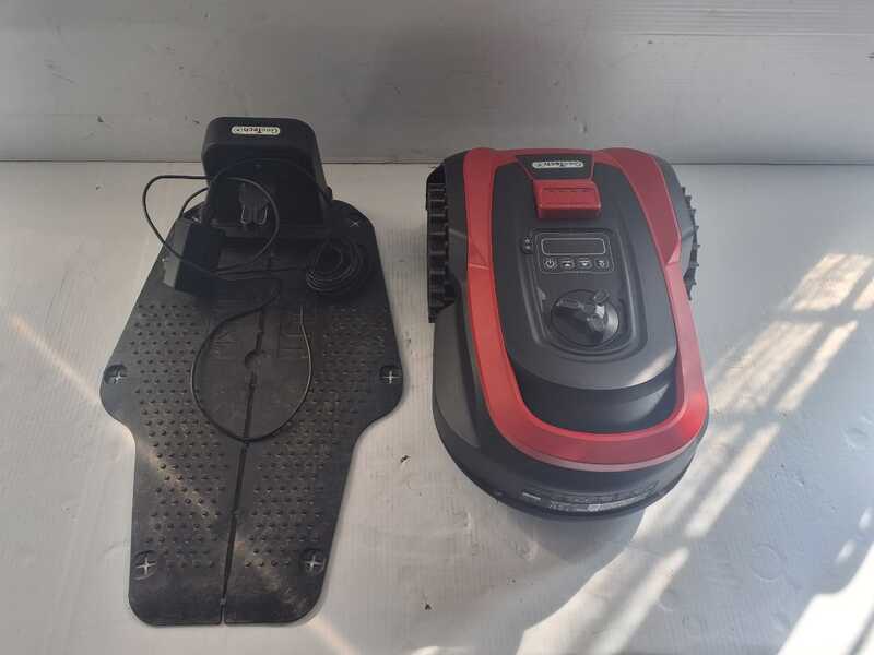 OUTLET - UTILIZZATO PER PROVA - GeoTech RMG-500 - Robot rasaerba - Con filo perimetrale