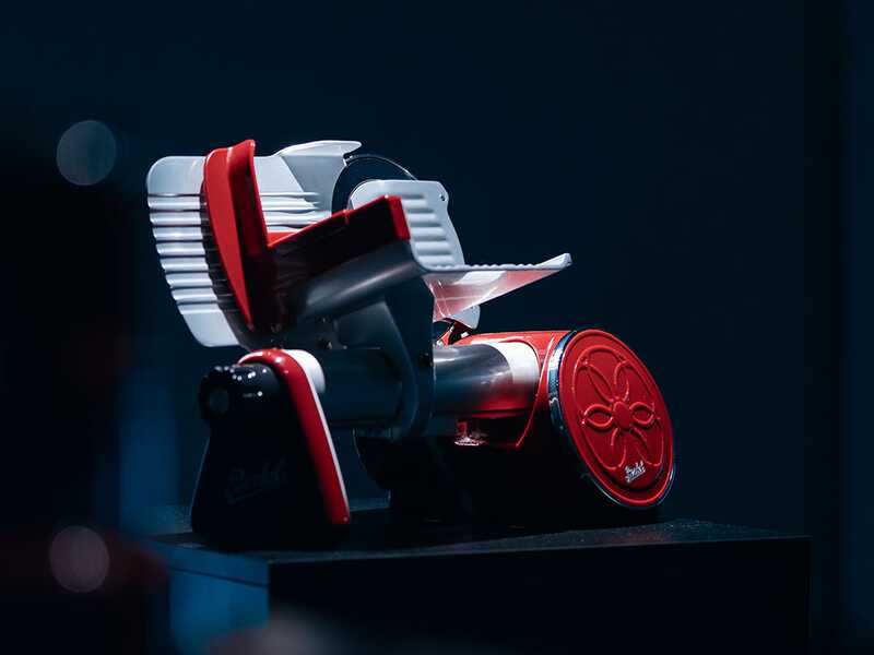 Berkel Icon Line 170 Rosso - Affettatrice con lama 170 mm