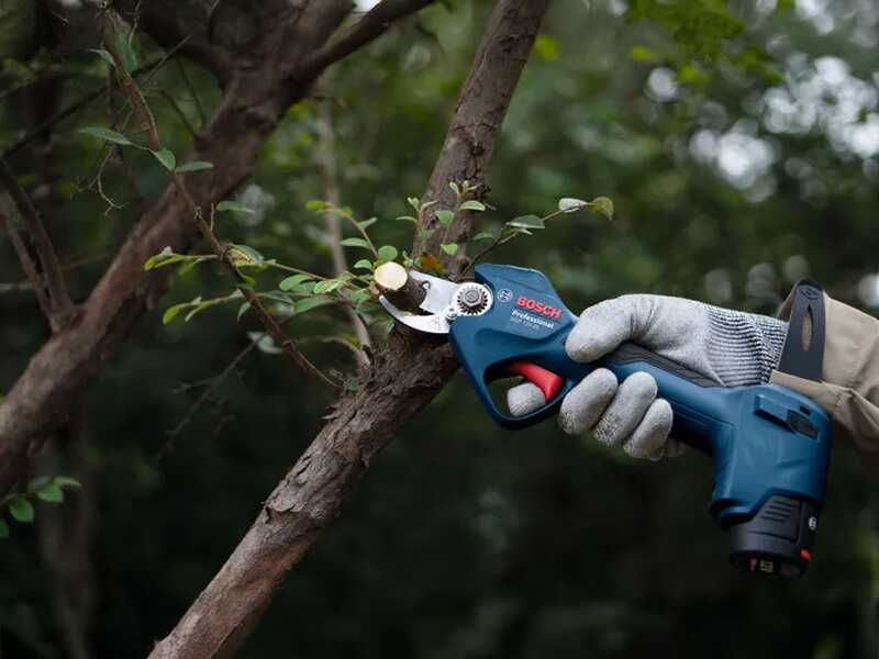 Bosch Professional GGP 12V‑25 - Forbice elettrica da potatura - 12V 3Ah