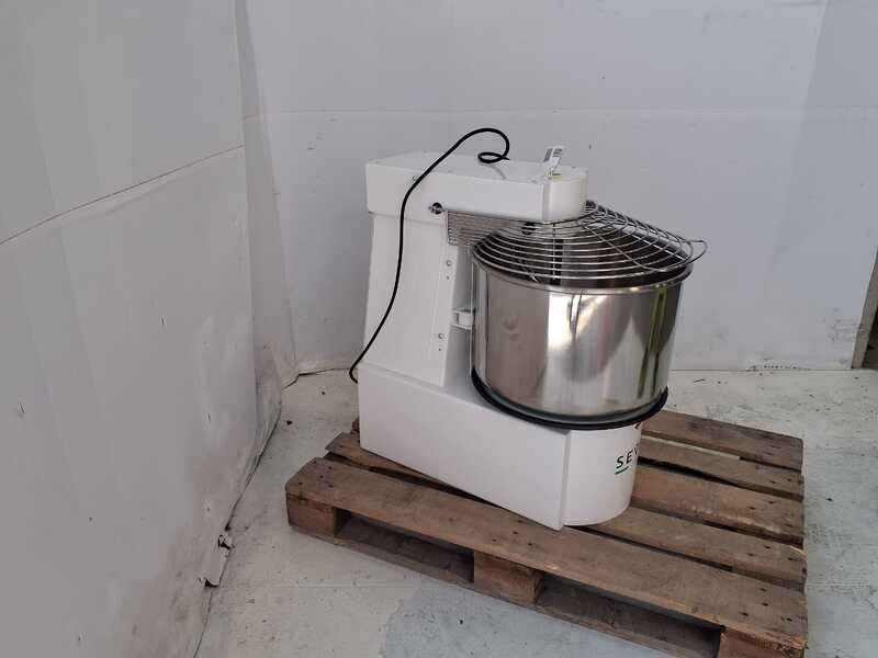 OUTLET - PICCOLI DIFETTI ESTETICI - Seven Italy GHR 50 2V - Impastatrice a spirale - 230V - Con ruote e timer - 2 Velocit&agrave;