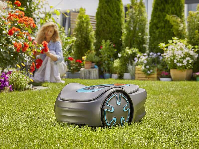 OUTLET - UTILIZZATO PER PROVA - Gardena SILENO minimo 500 - Robot rasaerba con cavo perimetrale