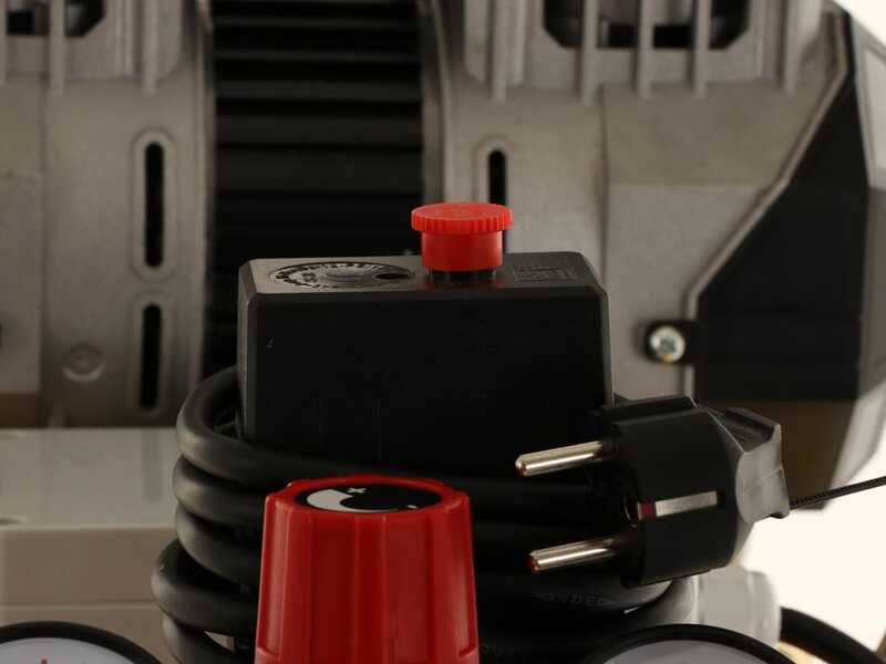 OUTLET - PICCOLI DIFETTI ESTETICI - Stanley DST 370/8/100-3 - Compressore aria elettrico monofase silenziato, oil-less - Motore 3 HP - 100 lt