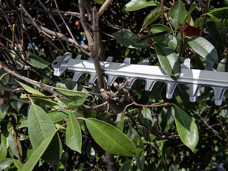 Karcher HGE 18-50 - Tagliasiepi a batteria 18V/5Ah - Lama da 50 cm