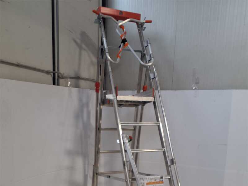 OUTLET - PICCOLI DIFETTI ESTETICI - Facal Cast&agrave; CTA-7, 6 gradini, 2.88 mt - Scala in alluminio pieghevole su ruote