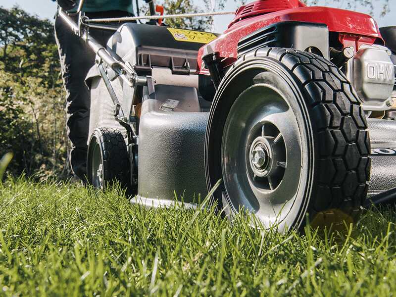 Honda HRH 536 HX - Tagliaerba a scoppio trazionato - Honda GXV 160 - Taglio 53 cm