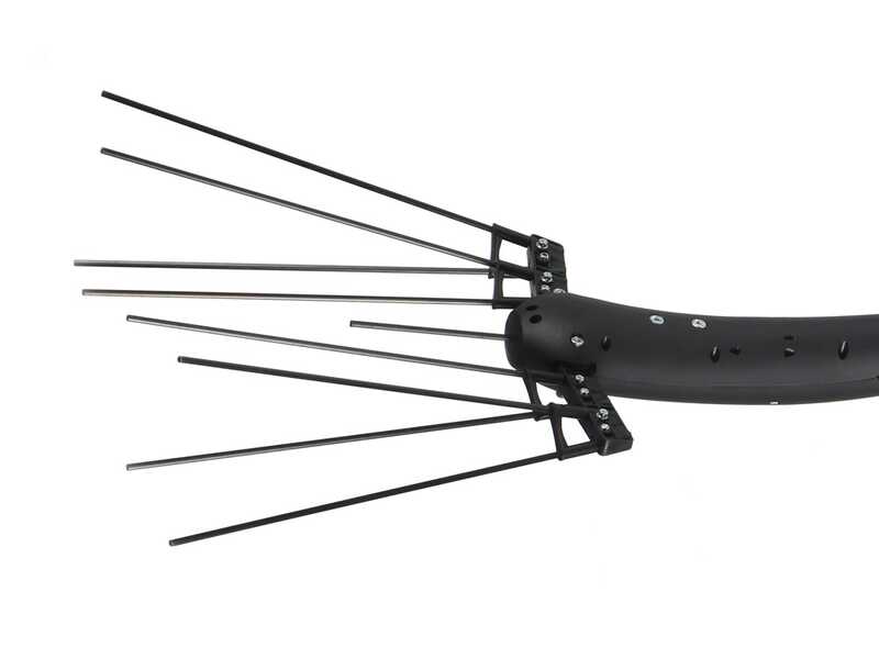 OUTLET - PICCOLI DIFETTI ESTETICI - Brumi Etna 12V - Abbacchiatore elettrico a batteria - Asta in alluminio 235/320cm