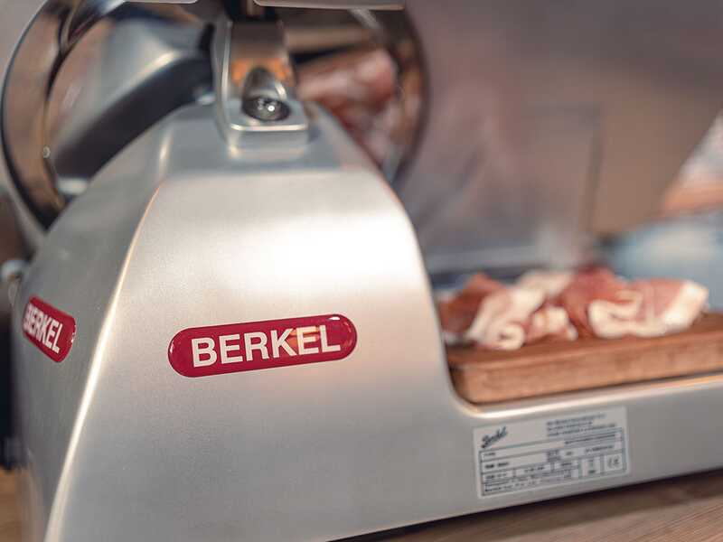 OUTLET - DA ESPOSIZIONE - Berkel Pro Line XS30 Silver - Affettatrice con lama in acciaio cromato da 300 mm