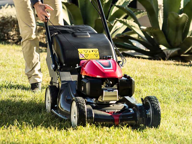 Honda HRX 537 VK - Tagliaerba a scoppio trazionato - Honda GCVx 200 - Taglio 53 cm