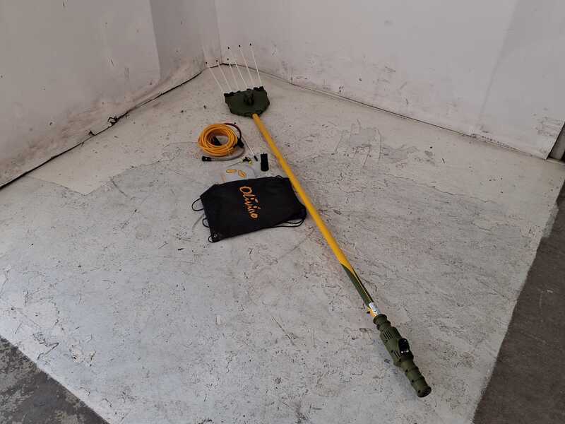 OUTLET - PICCOLI DIFETTI ESTETICI - Oliviero Flex Basic Fisso - Abbacchiatore elettrico a batteria - asta in alluminio - 240 cm