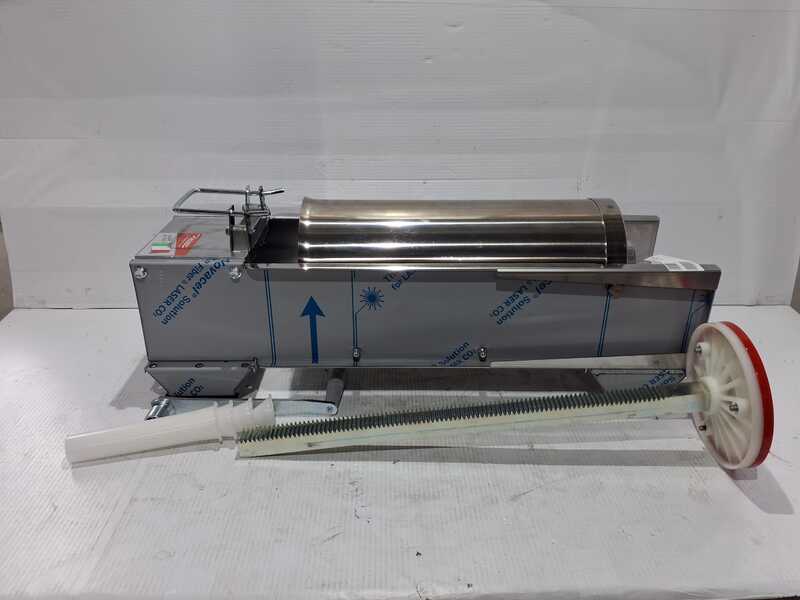 OUTLET - PICCOLI DIFETTI ESTETICI - Reber 8965 N INOX - Insaccatrice manuale per salumi 15 Kg - 2 Velocit&agrave;