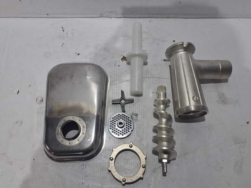 OUTLET - DIFETTI ESTETICI - Accessorio tritacarne N.22 Reber con piatto INOX