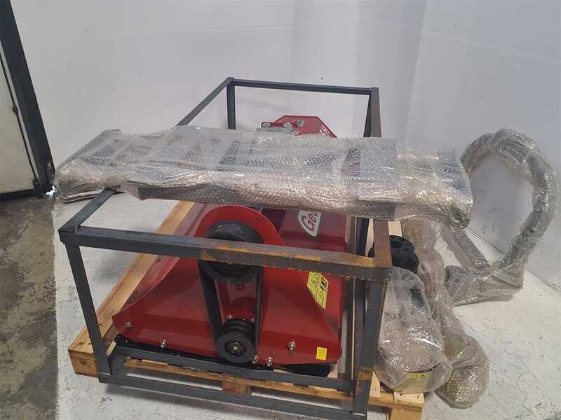 OUTLET - DIFETTI ESTETICI - GeoTech-Pro MFM 145-H - Trinciaerba per trattore - Serie media - Spostamento idraulico