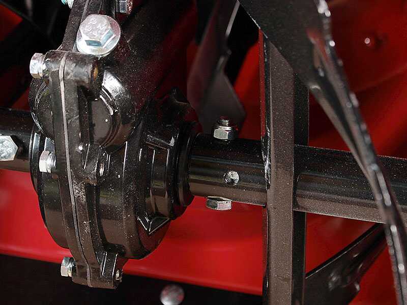 OUTLET - PICCOLI DIFETTI ESTETICI - GeoTech-Pro STP1176 WEBS - Spazzaneve a scoppio - B&amp;S 1450 Snow