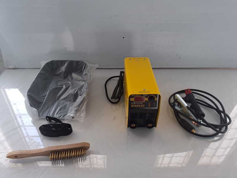 OUTLET - UTILIZZATO PER PROVA - Stanley WD160IC1 - Saldatrice Inverter (MMA) + Kit, corrente continua (DC)