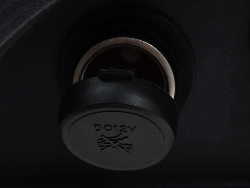 OUTLET - PICCOLI DIFETTI ESTETICI - Intec BOM12-L - Avviatore professionale 12V - portatile a batteria - corrente avviamento 1650A