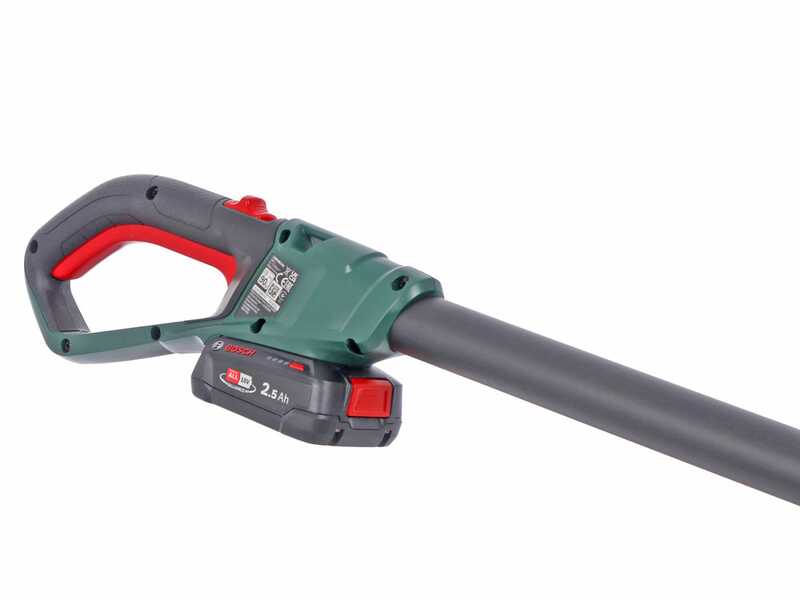 Bosch UniversalHedgePole 18 - Tagliasiepi su asta di prolunga a batteria - 18V/2,5 Ah