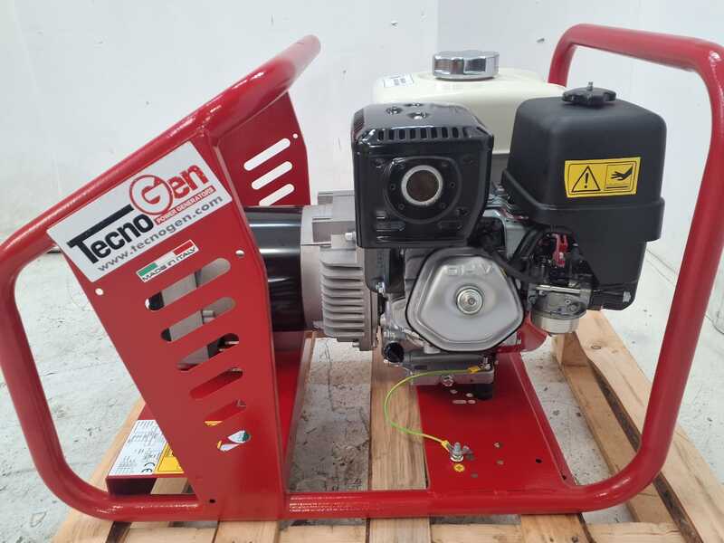 OUTLET - PICCOLI DIFETTI ESTETICI - TecnoGen H5000 - Generatore di corrente 3.6 kW - Continua 3.2 kw Monofase