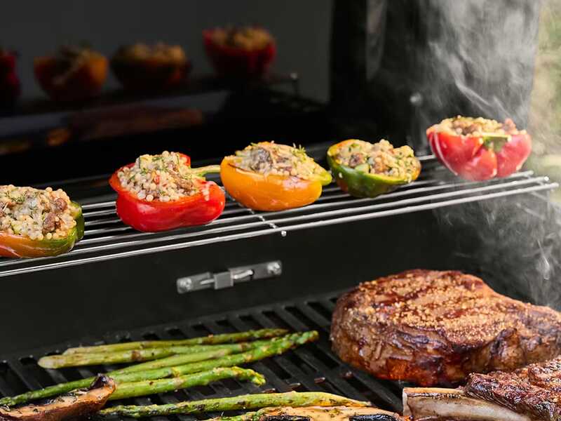 Weber Spirit E-415 - Barbecue a gas - Ripiani laterali ripiegabili