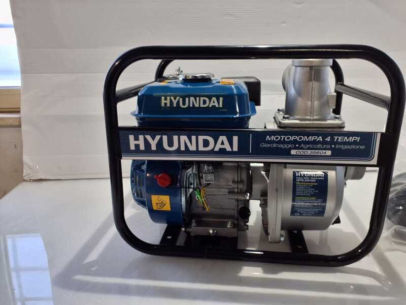 OUTLET - DIFETTI ESTETICI - Hyundai 35604 - Motopompa a scoppio autoadescante - Raccordi 80 mm