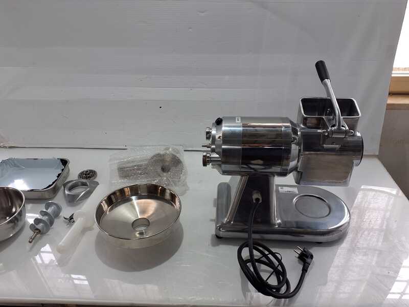 OUTLET - PICCOLI DIFETTI ESTETICI - Fimar TC12AT - Tritacarne elettrico - Con grattugia integrata - Gruppo macinazione in alluminio - 230V