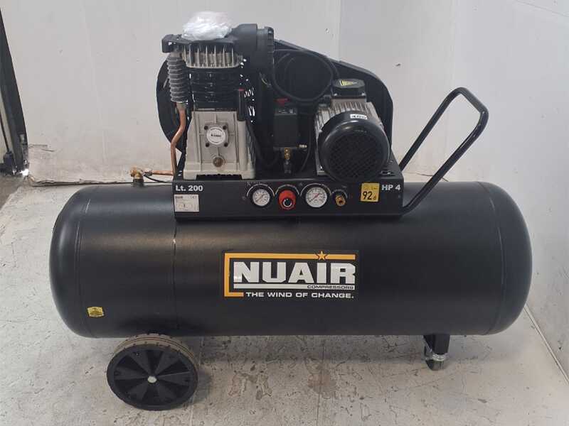 OUTLET - PICCOLI DIFETTI ESTETICI - Nuair B3800B/4CT/200 Tech-Pro - Compressore aria elettrico trifase a cinghia - Motore 4 HP - 200 lt