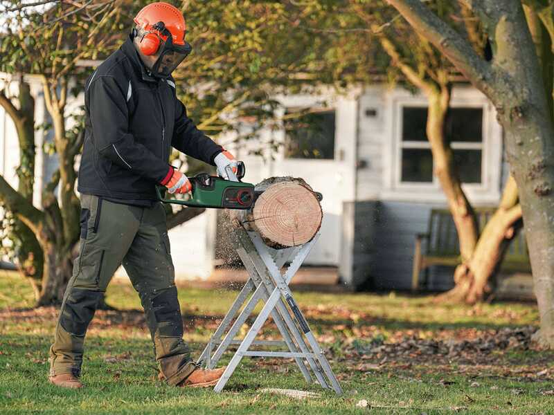 OUTLET - UTILIZZATO PER PROVA - Bosch AdvancedChain 36V-35-40 - Elettrosega a batteria da taglio - 36V 2Ah - Lama da 35cm