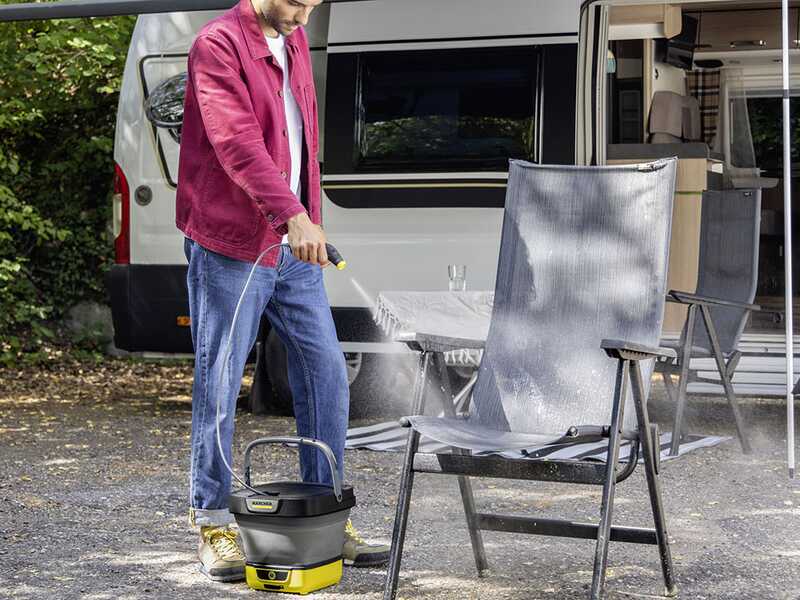 Karcher OC3 Foldable - Idropulitrice ad acqua fredda portatile - Serbatoio ripiegabile 8 L - Batteria al litio