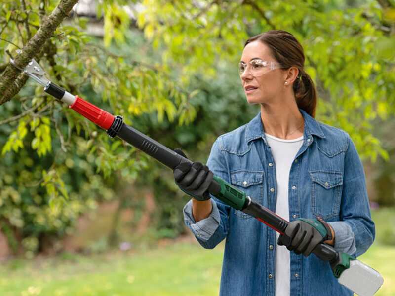 Bosch AdvancedPrune 18V-45 - Forbice elettrica da potatura su asta - Diametro di taglio 45mm - SENZA BATTERIA E CARICABATTERIA