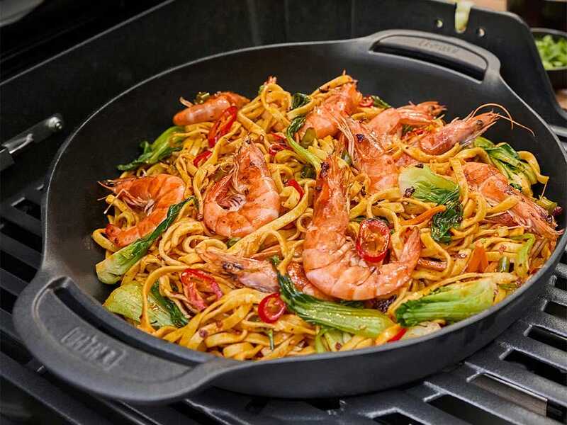 Weber Genesis E-330WR Stealth - Barbecue a gas - Con girarrosto