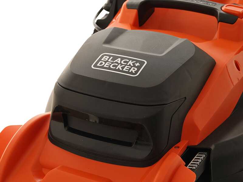 Black &amp; Decker BEMWP400-QS - Tagliaerba elettrico - 1800 W - Taglio 40 cm