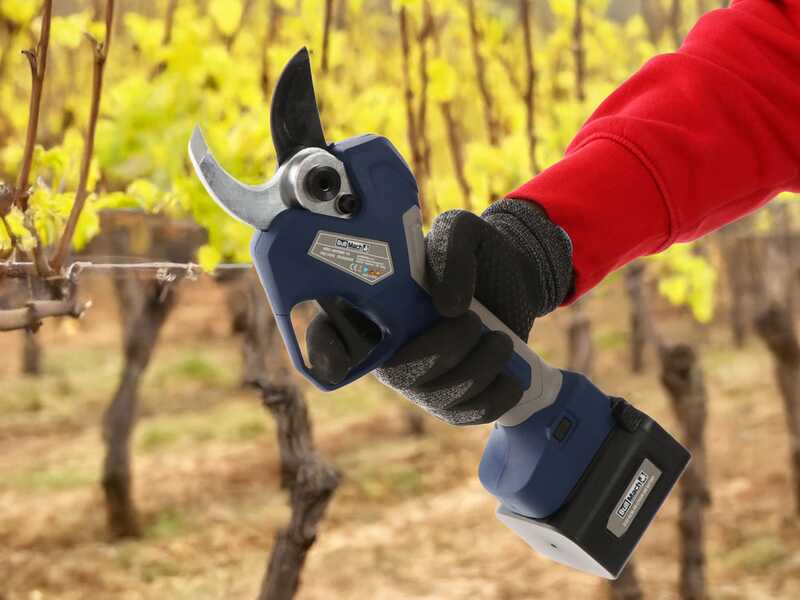 OUTLET - UTILIZZATO PER PROVA - BullMach ARTEMIS 45 - Forbice elettrica da potatura - 2x 21.6V 4Ah