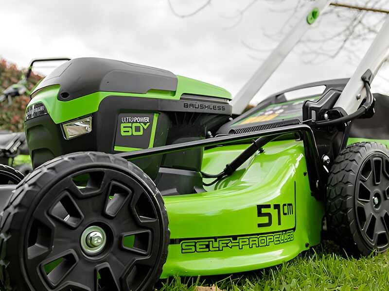 OUTLET - UTILIZZATO PER PROVA - Greenworks GD60LM51SPK4 - Tagliaerba semovente a batteria - 60V/4Ah - Taglio 51 cm