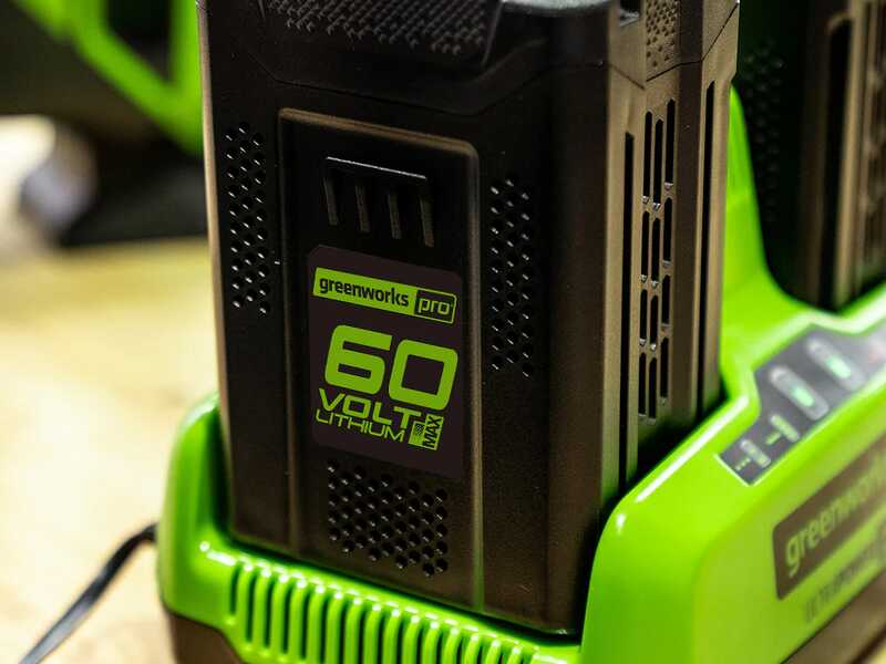 OUTLET - UTILIZZATO PER PROVA - Greenworks GD60LM51SPK4 - Tagliaerba semovente a batteria - 60V/4Ah - Taglio 51 cm