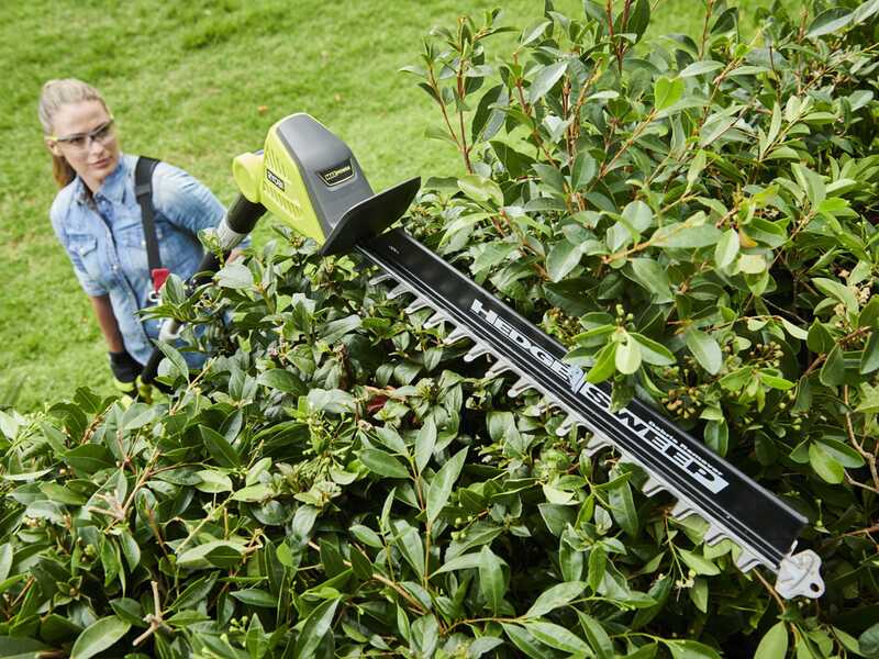 Ryobi RY18PHT40A-0 - Tagliasiepi su asta di prolunga a batteria 18V - Lama da 40 cm - SENZA BATTERIE E CARICABATTERIE